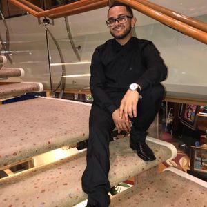 Meet your Posher, Louis